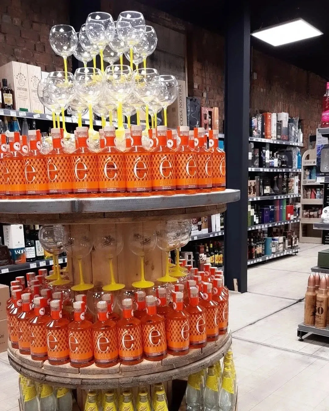 Photo intérieure d'un montage de boissons et verres de Ptit Louis